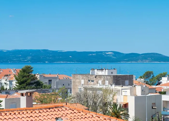 Апартаменти M6 *