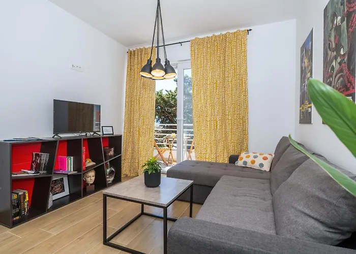 M6 Апартаменти Макарська